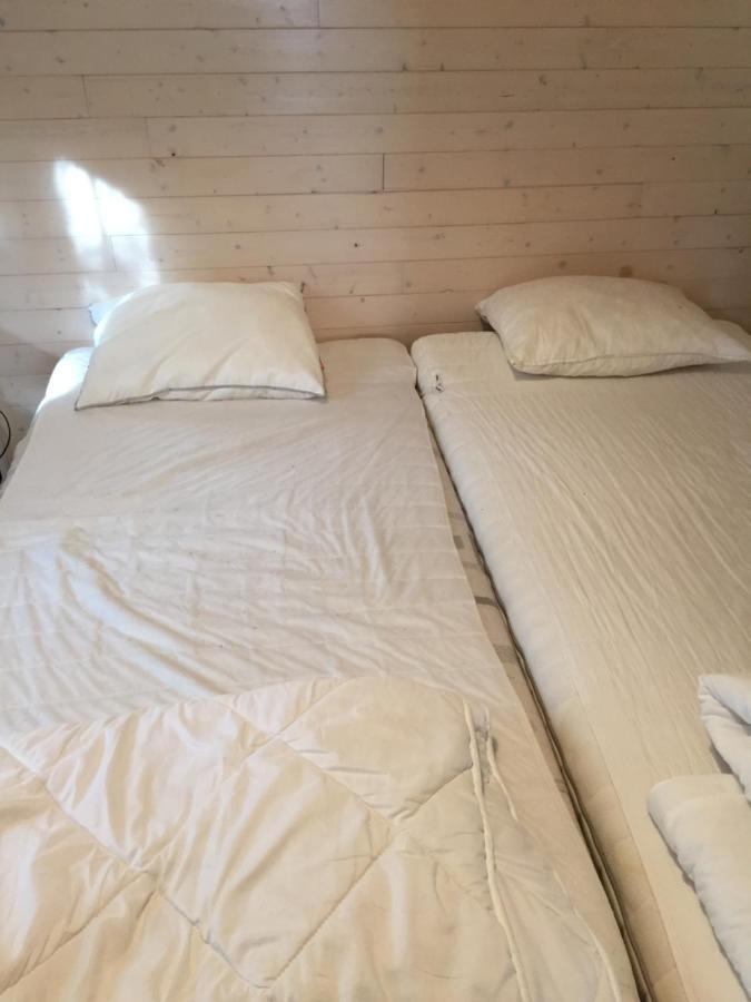 Chalet Les Brulins Hotel Resteigne Ngoại thất bức ảnh