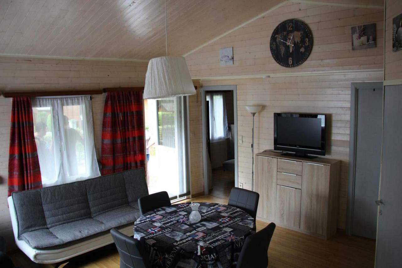 Chalet Les Brulins Hotel Resteigne Ngoại thất bức ảnh